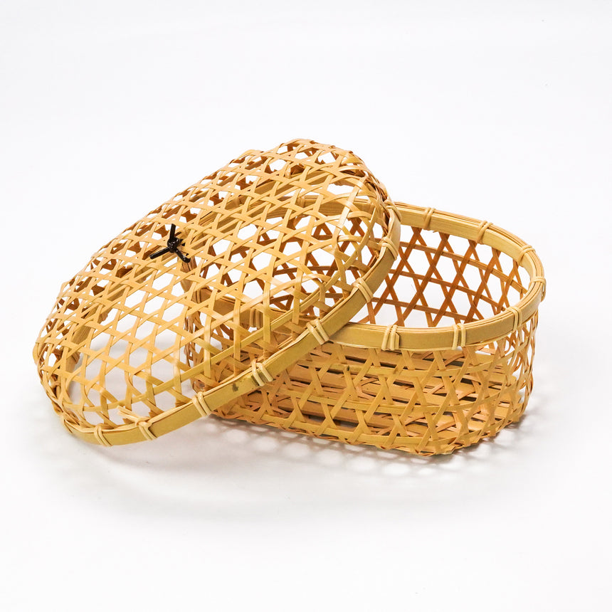 White bamboo food basket with lid, oval