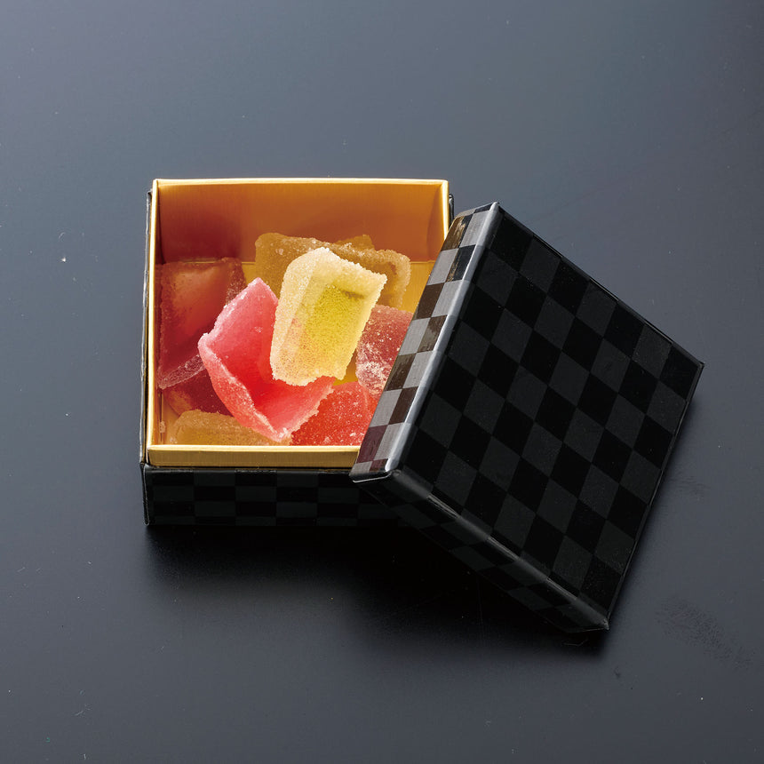 Paper food box with lid (petite) Black checkered pattern