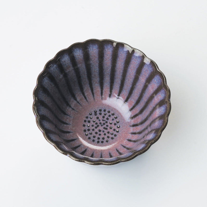 菊型黒土華小付　古代紫